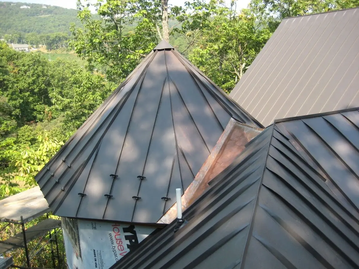 Professional Gutter Cleaning by Craftsman Roofing in Haiku-Pauwela